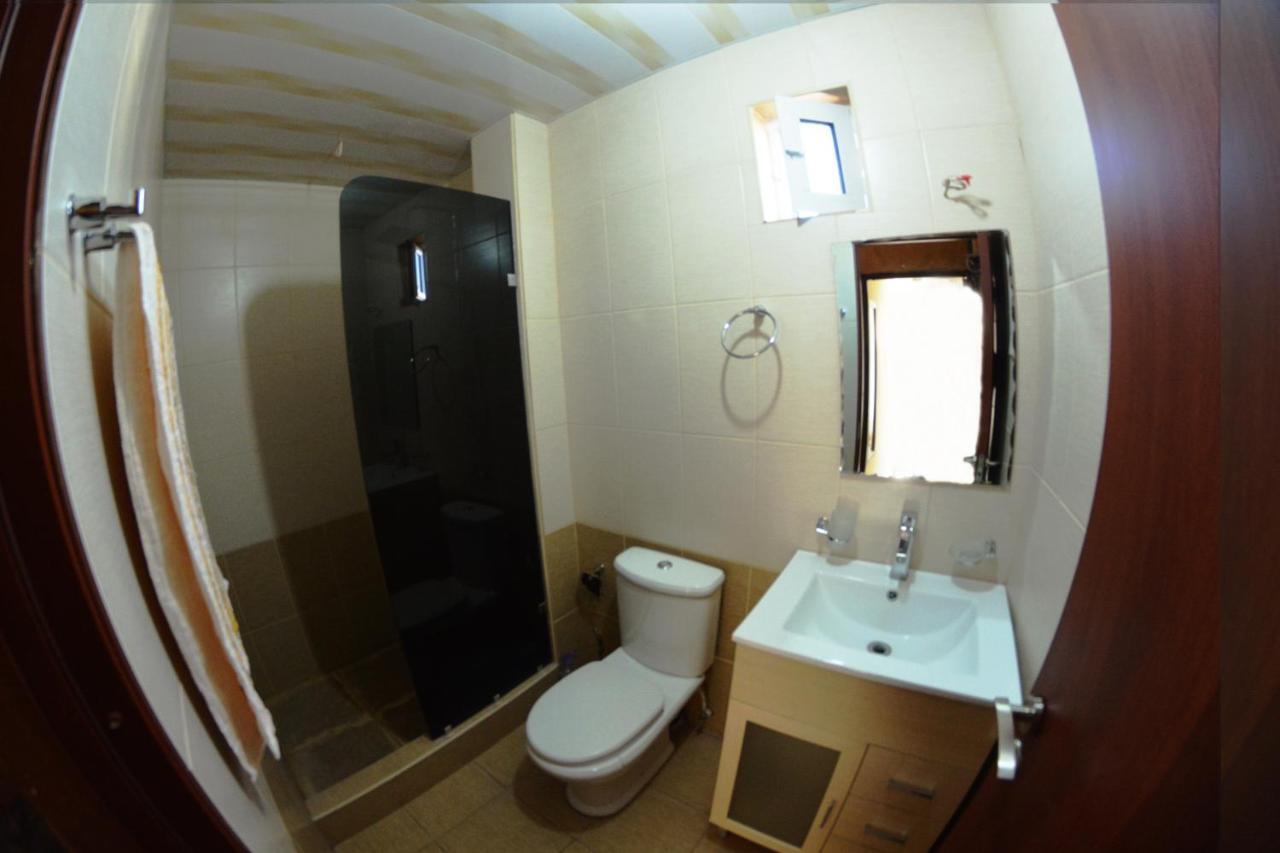Family Mini-Hotel Martirosyan'S And Tours Jereván Kültér fotó